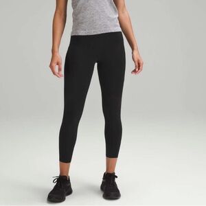 Lululemon Fast and Free High-Rise Tight 25" *Pockets
Black
